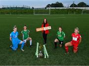 14 September 2021; TG4 presenter Máire Treasa Ní Cheallaigh with players, from left, Jessica Gleeson of DLR Waves, Eva Mangan of Cork City, Alannah McEvoy of Cork City and Saoirse Noonan of Shelbourne during the TG4 Women's National League Photocall at FAINT in Abbotstown, Dublin. Photo by Piaras Ó Mídheach/Sportsfile