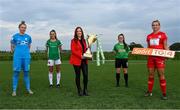 14 September 2021; TG4 presenter Máire Treasa Ní Cheallaigh with players, from left, Jessica Gleeson of DLR Waves, Eva Mangan of Cork City, Alannah McEvoy of Peamount United and Saoirse Noonan of Shelbourne during the TG4 Women's National League Photocall at FAINT in Abbotstown, Dublin. Photo by Piaras Ó Mídheach/Sportsfile