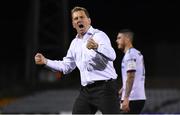 24 September 2021; Dundalk head coach Vinny Perth celebrates after his side's victory in the SSE Airtricity League Premier Division match between Dundalk and Sligo Rovers at Oriel Park in Dundalk, Louth. Photo by Ben McShane/Sportsfile