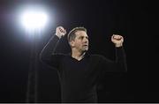 27 September 2021; Dundalk head coach Vinny Perth celebrates after his side's victory in the SSE Airtricity League Premier Division match between Dundalk and Bohemians at Oriel Park in Dundalk, Louth. Photo by Ben McShane/Sportsfile