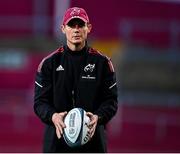 25 September 2021; Munster senior coach Stephen Larkham during the warm-up before the United Rugby Championship match between Munster and Cell C Sharks at Thomond Park in Limerick. Photo by Piaras Ó Mídheach/Sportsfile