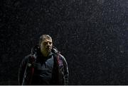 1 October 2021; Dundalk manager Vinny Perth leaves the pitch at half-time during the SSE Airtricity League Premier Division match between Finn Harps and Dundalk at Finn Park in Ballybofey, Donegal. Photo by Ramsey Cardy/Sportsfile