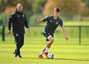 4 October 2021; Conor Noss, right, and coach Alan Reynolds during a Republic of Ireland U21 training session at the FAI National Training Centre in Abbotstown in Dublin. Photo by Seb Daly/Sportsfile
