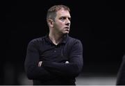 8 October 2021; Dundalk head coach Vinny Perth during the SSE Airtricity League Premier Division match between Dundalk and Shamrock Rovers at Oriel Park in Dundalk, Louth. Photo by Ben McShane/Sportsfile