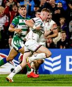 8 October 2021; Nathan Doak of Ulster, right, races clear during the United Rugby Championship match between Ulster and Benetton at Kingspan Stadium in Belfast. Photo by John Dickson/Sportsfile