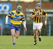 21 March 2004; Alan Markham, Clare, in action against Sean Dowling, Kilkenny. Allianz Hurling League 2004, Division 1A, Round 4, Clare v Kilkenny, Cusack Park, Ennis, Co. Clare. Picture credit; Ray McManus / SPORTSFILE *EDI*