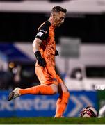 15 October 2021; Dundalk goalkeeper Peter Cherrie during the SSE Airtricity League Premier Division match between Bohemians and Dundalk at Dalymount Park in Dublin. Photo by Ben McShane/Sportsfile