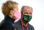 21 October 2021; Republic of Ireland goalkeeper coach Jan Willem van Ede, right, and Republic of Ireland manager Vera Pauw before the FIFA Women's World Cup 2023 qualifier group A match between Republic of Ireland and Sweden at Tallaght Stadium in Dublin. Photo by Stephen McCarthy/Sportsfile