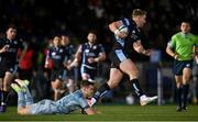 22 October 2021; Kyle Steyn of Glasgow Warriors is tackled by Garry Ringrose of Leinster during the United Rugby Championship match between Glasgow Warriors and Leinster at Scotstoun Stadium in Glasgow, Scotland. Photo by Harry Murphy/Sportsfile