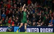 23 October 2021; Jack Carty of Connacht celebrates at the final whistle of the United Rugby Championship match between Connacht and Ulster at Aviva Stadium in Dublin. Photo by Brendan Moran/Sportsfile