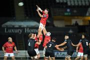 23 October 2021; Peter O’Mahony of Munster claims possession in the line out during the United Rugby Championship match between Ospreys and Munster at Liberty Stadium in Swansea, Wales. Photo by Ben Evans/Sportsfile