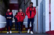 25 October 2021; Kyrian Nwoko of St Patrick's Athletic, right, and his team-mates arrive before the SSE Airtricity League Premier Division match between St Patrick's Athletic and Dundalk at Richmond Park in Dublin. Photo by Ben McShane/Sportsfile