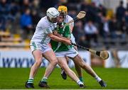 24 October 2021; Tomás Dunne of Tullaroan in action against David Fogarty, left, and Cian Loy of O'Loughlin Gaels during the Kilkenny County Senior Club Hurling Championship Semi-Final match between Tullaroan and O'Loughlin Gaels at UPMC Nowlan Park in Kilkenny. Photo by Sam Barnes/Sportsfile