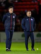 29 October 2021; Shelbourne manager Ian Morris, left, and Shelbourne assistant manager Alan Reynolds before the SSE Airtricity League First Division match between Shelbourne and UCD at Tolka Park in Dublin. Photo by Seb Daly/Sportsfile