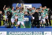 19 November 2021; Shamrock Rovers players celebrate with the SSE Airtricity League Premier Division trophy after their match against Drogheda United at Tallaght Stadium in Dublin. Photo by Stephen McCarthy/Sportsfile