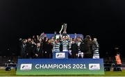 19 November 2021; Shamrock Rovers captain Ronan Finn lifts the SSE Airtricity League Premier Division trophy alongside his team-mates after their match against Drogheda United at Tallaght Stadium in Dublin. Photo by Stephen McCarthy/Sportsfile