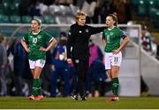 25 November 2021; Republic of Ireland manager Vera Pauw, centre, with Katie McCabe, right, and Denise O'Sullivan after their side's drawn FIFA Women's World Cup 2023 qualifying group A match between Republic of Ireland and Slovakia at Tallaght Stadium in Dublin. Photo by Eóin Noonan/Sportsfile