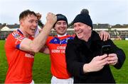 5 December 2021; RTÉ presenter Dáithí Ó Sé celebrates with St Thomas' players Shane Cooney, left, and Seán Skehill after their side's victory in the Galway County Senior Club Hurling Championship Final match between Clarinbridge and St Thomas' at Pearse Stadium in Galway. Photo by Piaras Ó Mídheach/Sportsfile