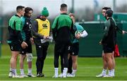 26 January 2022; Assistant coach Mike Catt speaks to the players during Ireland Rugby squad training at IRFU HPC at the Sport Ireland Campus in Dublin. Photo by Brendan Moran/Sportsfile