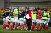 29 January 2022; Munster players in a team huddle before the United Rugby Championship match between Zebre Parma and Munster at Stadio Sergio Lanfranchi in Parma, Italy. Photo by Roberto Bregani/Sportsfile