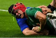 12 February 2022; Josh van der Flier of Ireland celebrates after scoring his side's second try during the Guinness Six Nations Rugby Championship match between France and Ireland at Stade de France in Paris, France. Photo by Brendan Moran/Sportsfile