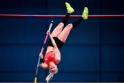 26 February 2022; Ellen McCartney of City of Lisburn AC, Down, on her way to winning the senior women's pole vault during day one of the Irish Life Health National Senior Indoor Athletics Championships at the National Indoor Arena at the Sport Ireland Campus in Dublin. Photo by Sam Barnes/Sportsfile