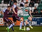 28 February 2022; Andy Lyons of Shamrock Rovers in action against Georgie Poynton, left, and Sean Roughan of Drogheda United during the SSE Airtricity League Premier Division match between Shamrock Rovers and Drogheda United at Tallaght Stadium in Dublin. Photo by Piaras Ó Mídheach/Sportsfile