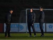 14 March 2022; Shelbourne manager Damien Duff, left, with team coach Joey O'Brien, centre, and goalkeeping coach Paul Skinner before the SSE Airtricity League Premier Division match between Bohemians and Shelbourne at Dalymount Park in Dublin. Photo by Brendan Moran/Sportsfile