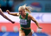 18 March 2022; Molly Scott of Ireland dips for the line whilst competing in the women's 60m during day one of the World Indoor Athletics Championships at the Štark Arena in Belgrade, Serbia. Photo by Sam Barnes/Sportsfile