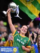 10 April 2022; Meath captain Shauna Ennis lifts the cup after her side's victory in the Lidl Ladies Football National League Division 1 Final between Donegal and Meath at Croke Park in Dublin. Photo by Piaras Ó Mídheach/Sportsfile