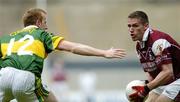 2 May 2004; Sean de Paor, Galway in action against, Liam Hassett, Kerry. Allianz National Football League 2004 Division 1 Final, Kerry v Galway, Croke Park, Dublin. Picture credit; David Maher / SPORTSFILE *EDI*
