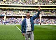 15 April 2022; Former Leinster player Rob Kearney waves to the crowd before the Heineken Champions Cup Round of 16 Second Leg match between Leinster and Connacht at Aviva Stadium in Dublin. Photo by Harry Murphy/Sportsfile