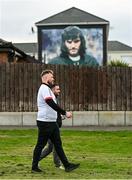 16 April 2022; Ulster supporters walk past a George Best mural on their way to the stadium before the Heineken Champions Cup Round of 16 Second Leg match between Ulster and Toulouse at Kingspan Stadium in Belfast. Photo by Ramsey Cardy/Sportsfile