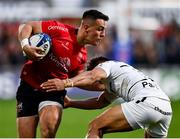 16 April 2022; James Hume of Ulster is tackled by Tim Nanai-Williams of Toulouse during the Heineken Champions Cup Round of 16 Second Leg match between Ulster and Toulouse at Kingspan Stadium in Belfast. Photo by David Fitzgerald/Sportsfile