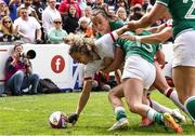 24 April 2022; Ellie Kildunne of England scores a try during the TikTok Women's Six Nations Rugby Championship match between England and Ireland at Mattioli Woods Welford Road Stadium in Leicester, England. Photo by Darren Staples/Sportsfile