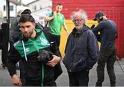 29 April 2022; League of Ireland supporter Tom Simmons greets the Shamrock Rovers players as they arrive for the SSE Airtricity League Premier Division match between Sligo Rovers and Shamrock Rovers at The Showgrounds in Sligo. Photo by Piaras Ó Mídheach/Sportsfile
