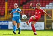 7 May 2022; Pearl Slattery of Shelbourne in action against Alannah McEvoy of Peamount United during the SSE Airtricity Women's National League match between Shelbourne and Peamount United at Tolka Park in Dublin. Photo by Sam Barnes/Sportsfile