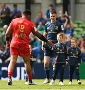 14 May 2022; Joe Tekori of Toulouse with Jonathan Sexton of Leinster, and his children Luca and Amy after the Heineken Champions Cup Semi-Final match between Leinster and Toulouse at Aviva Stadium in Dublin. Photo by Ramsey Cardy/Sportsfile