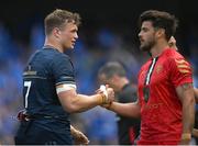 14 May 2022; Josh van der Flier of Leinster shakes hands with Romain Ntamack of Toulouse after the Heineken Champions Cup Semi-Final match between Leinster and Toulouse at the Aviva Stadium in Dublin. Photo by Harry Murphy/Sportsfile