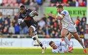 20 May 2022; Aphelele Fassi of Cell C Sharks beats the tackle of Billy Burns of Ulster during the United Rugby Championship match between Ulster and Cell C Sharks at Kingspan Stadium in Belfast. Photo by Brendan Moran/Sportsfile