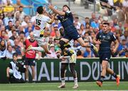 28 May 2022; Brice Dulin of La Rochelle and Jimmy O'Brien of Leinster contest a high ball during the Heineken Champions Cup Final match between Leinster and La Rochelle at Stade Velodrome in Marseille, France. Photo by Harry Murphy/Sportsfile