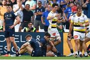 28 May 2022; Garry Ringrose and Michael Ala'alatoa of Leinster react after conceding a try in the final moments of the Heineken Champions Cup Final match between Leinster and La Rochelle at Stade Velodrome in Marseille, France. Photo by Harry Murphy/Sportsfile
