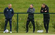 30 May 2022; Goalkeeping coach Dean Kiely, left, with U21 manager Jim Crawford and U21 goalkeeping coach Rene Gilmartin, right, during a Republic of Ireland training session at the FAI National Training Centre in Abbotstown, Dublin.       Photo by Stephen McCarthy/Sportsfile