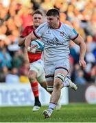 3 June 2022; Nick Timoney of Ulster on his way to scoring his side's fourth try during the United Rugby Championship Quarter-Final match between Ulster and Munster at Kingspan Stadium in Belfast. Photo by Ramsey Cardy/Sportsfile