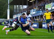 10 June 2022; Rory O'Loughlin of Leinster scores his side's third try despite Madosh Tambwe of Vodacom Bulls during the United Rugby Championship Semi-Final match between Leinster and Vodacom Bulls at the RDS Arena in Dublin. Photo by David Fitzgerald/Sportsfile