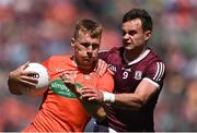 26 June 2022; Rian O'Neill of Armagh in action against Cillian McDaid of Galway during the GAA Football All-Ireland Senior Championship Quarter-Final match between Armagh and Galway at Croke Park, Dublin. Photo by Piaras Ó Mídheach/Sportsfile