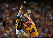 2 July 2022; Huw Lawlor of Kilkenny catches the ball ahead of Peter Duggan of Clare during the GAA Hurling All-Ireland Senior Championship Semi-Final match between Kilkenny and Clare at Croke Park in Dublin. Photo by Piaras Ó Mídheach/Sportsfile