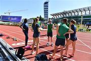 14 July 2022; Coach Drew Harrison speaks to team Ireland athletes during the official track training session before the World Athletics Championships at Hayward Field in Eugene, Oregon, USA. Photo by Sam Barnes/Sportsfile