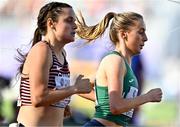 15 July 2022; Sarah Healy of Ireland, right, competes in the heats of the women's 1500m during day one of the World Athletics Championships at Hayward Field in Eugene, Oregon, USA. Photo by Sam Barnes/Sportsfile