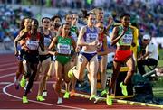 15 July 2022; Laura Muir of Great Britain, centre, and Hirut Meshesha of Ethiopia lead he field in their heat of the women's 1500m during day one of the World Athletics Championships at Hayward Field in Eugene, Oregon, USA. Photo by Sam Barnes/Sportsfile